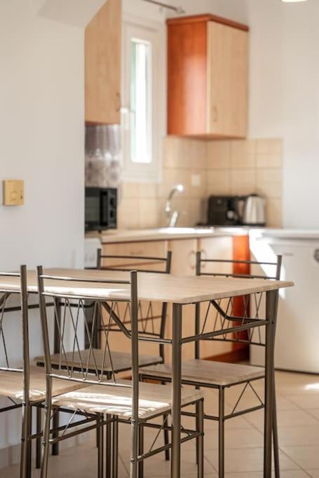 דירות סבורונטה Spiros House מראה חיצוני תמונה