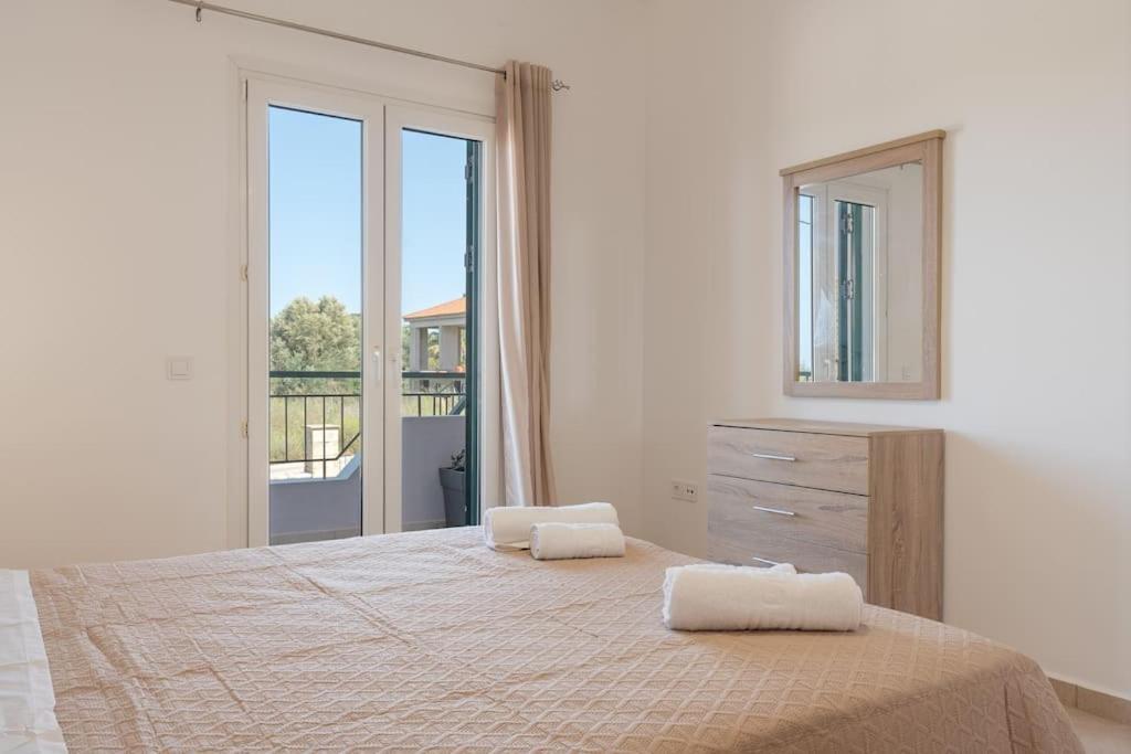דירות סבורונטה Spiros House מראה חיצוני תמונה