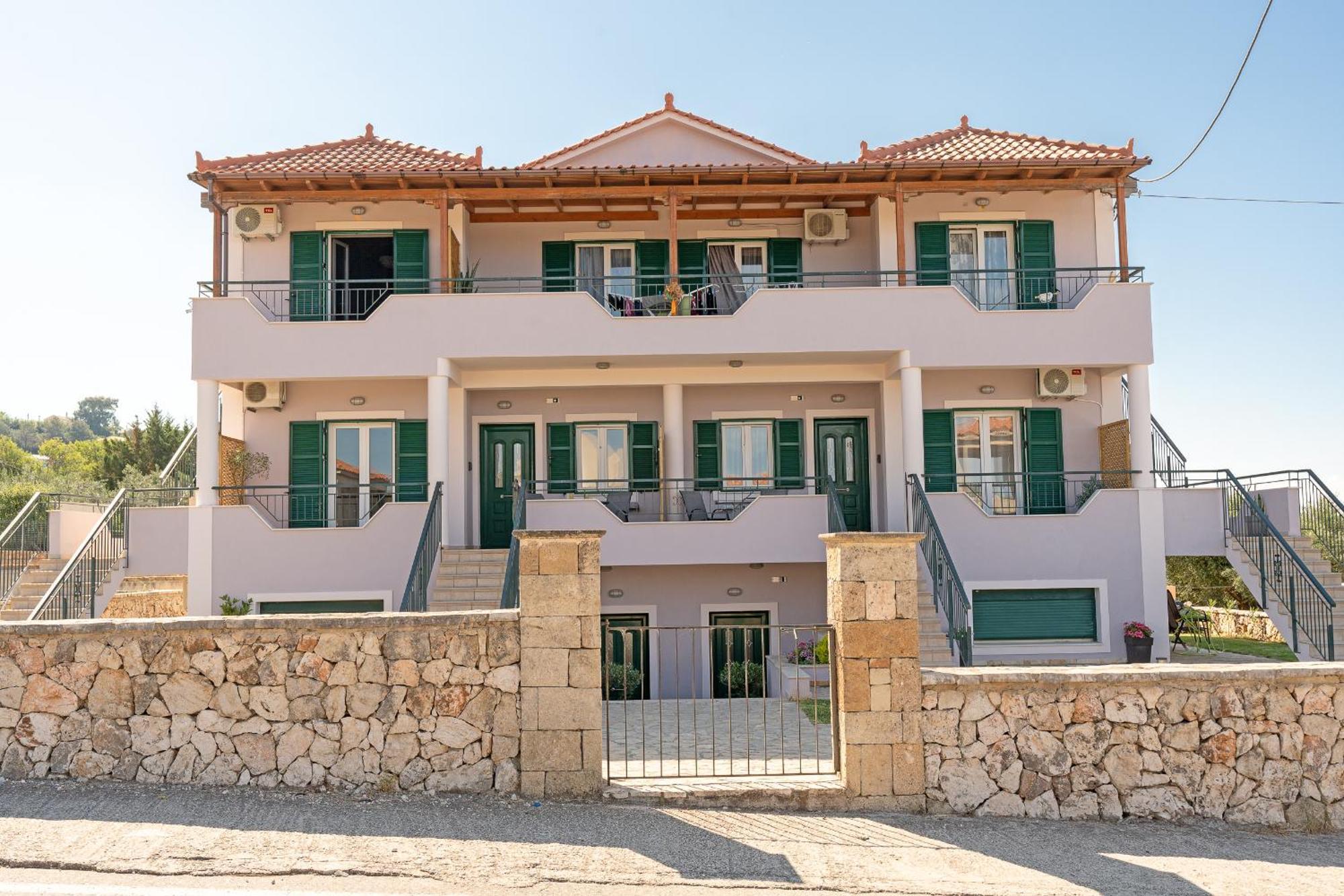 דירות סבורונטה Spiros House מראה חיצוני תמונה