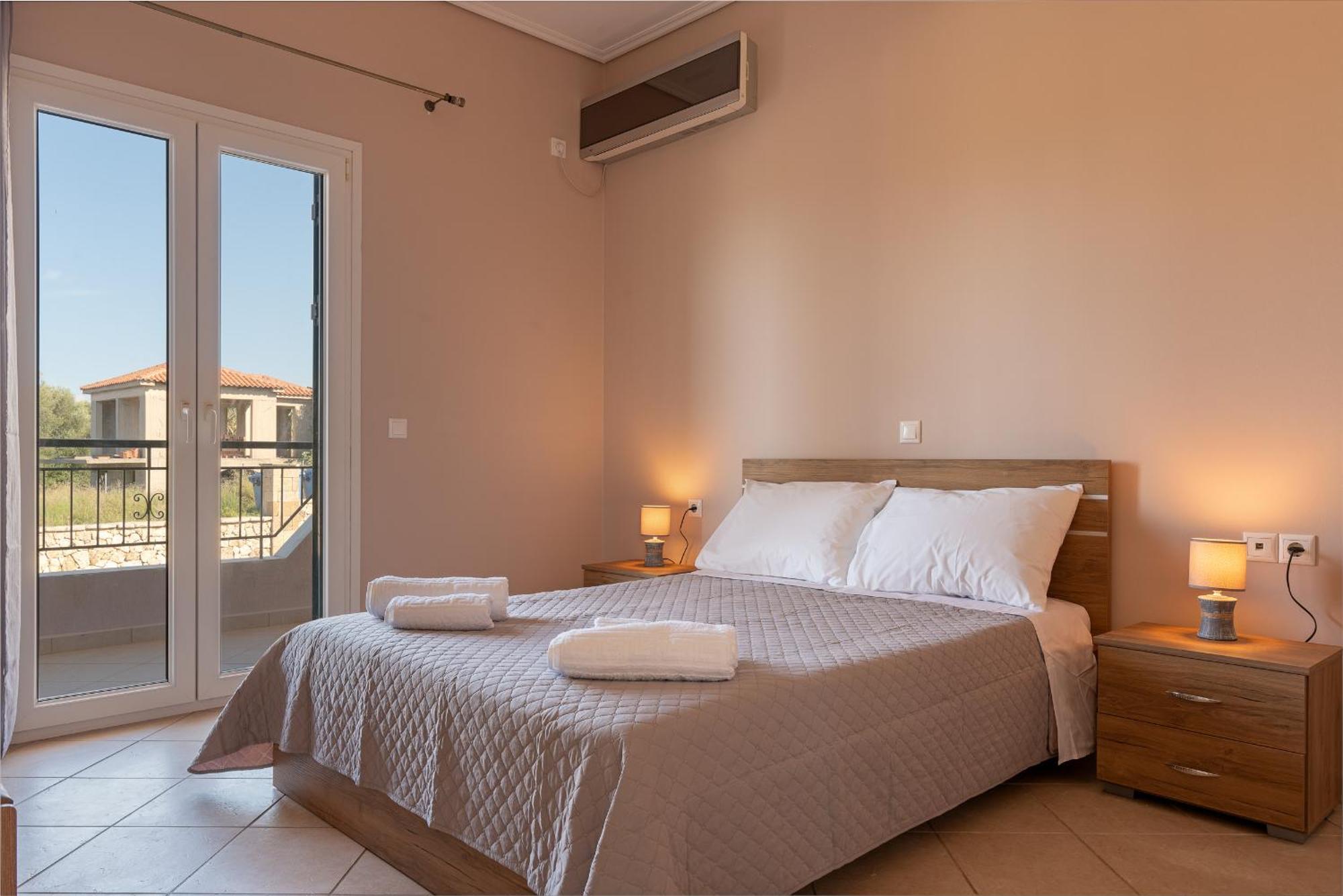 דירות סבורונטה Spiros House מראה חיצוני תמונה