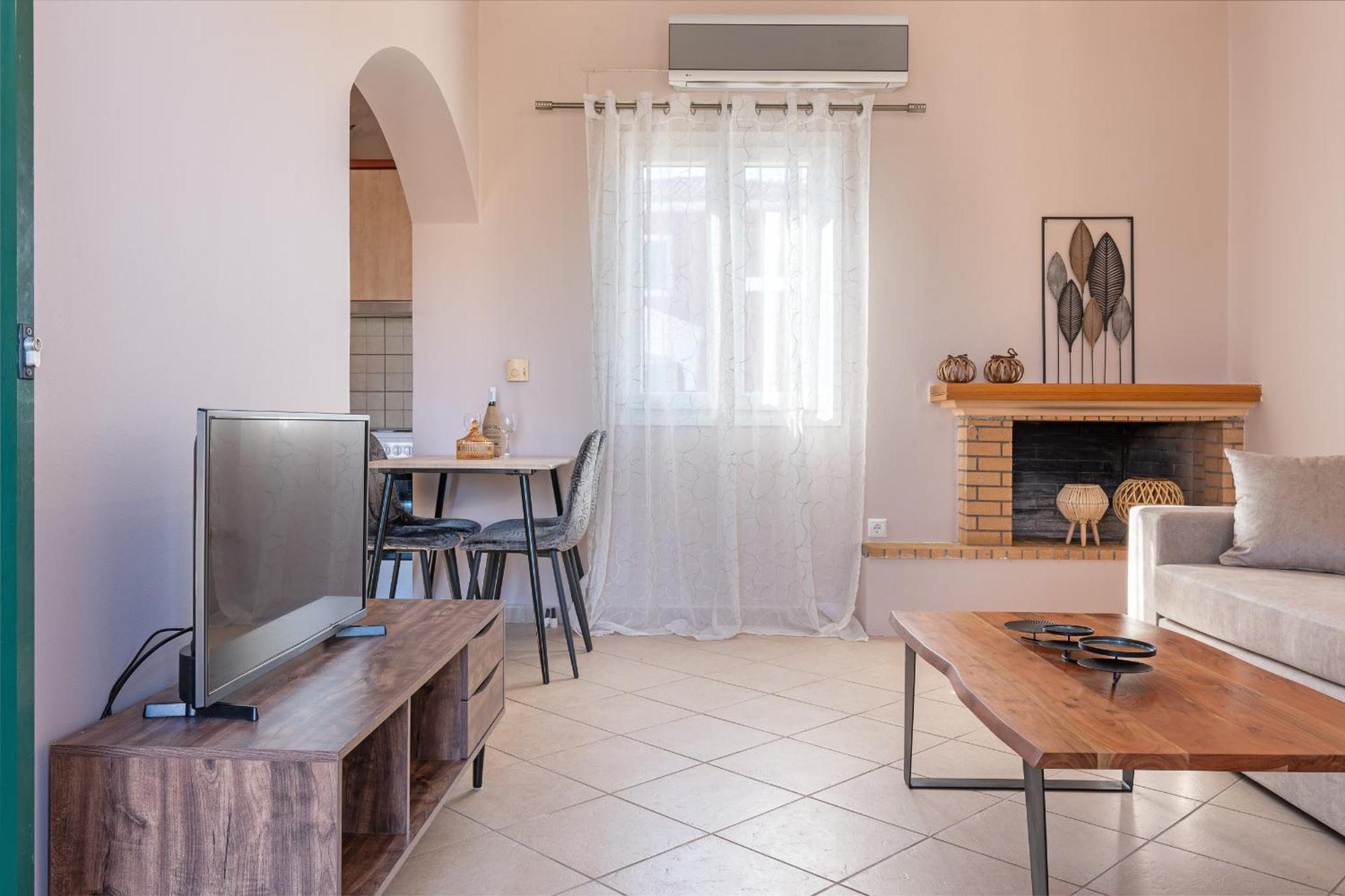 דירות סבורונטה Spiros House מראה חיצוני תמונה