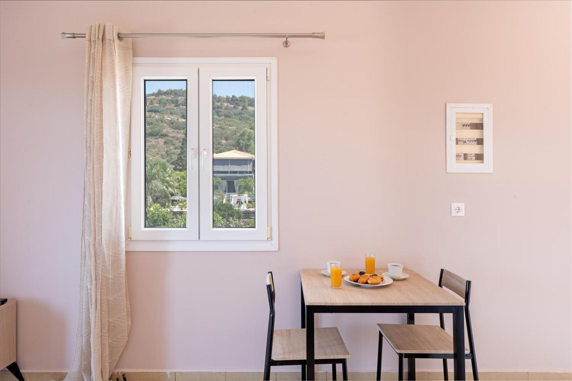 דירות סבורונטה Spiros House מראה חיצוני תמונה